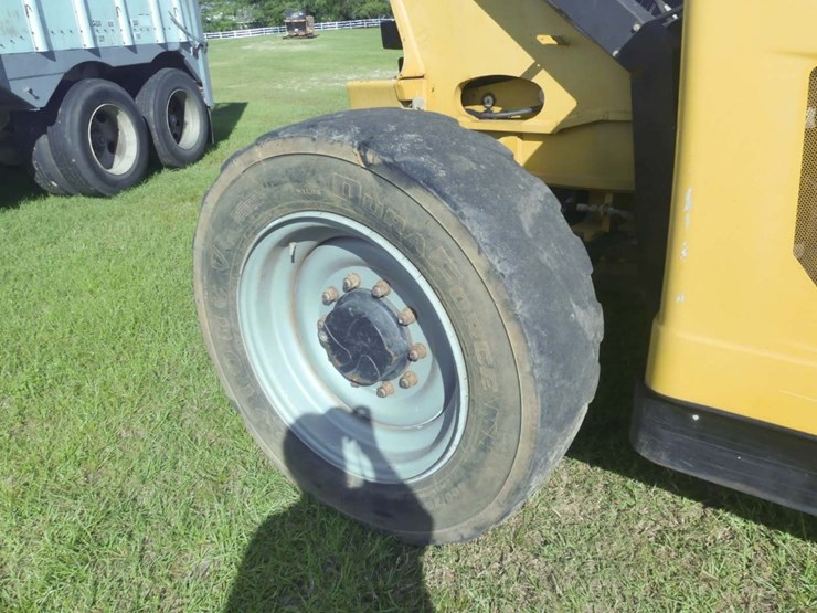 2015-caterpillar-tl642c-image-9