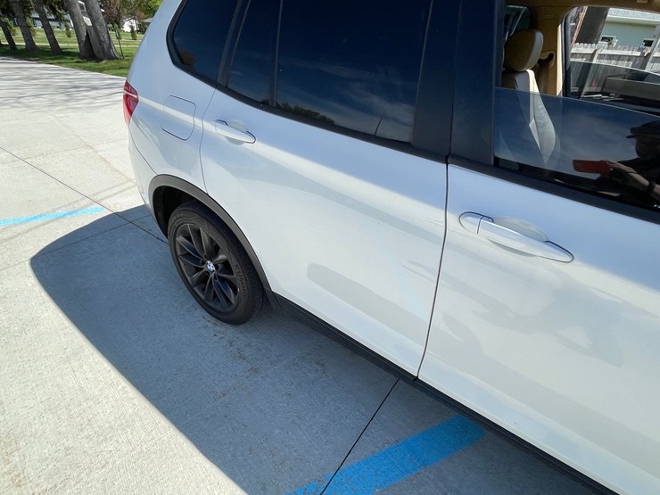 2013-bmw-x3-image-30