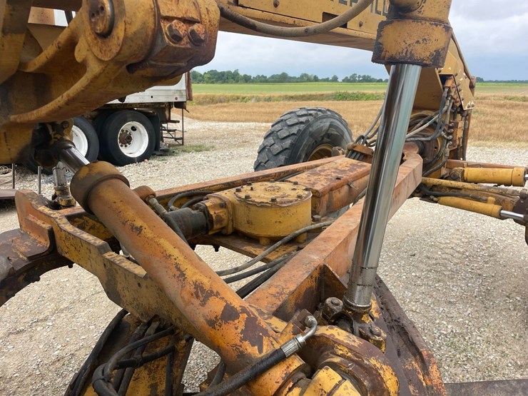 caterpillar-12g-image-24