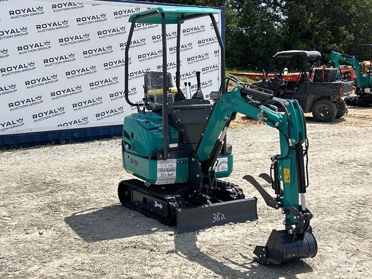 mini-excavator-image-4