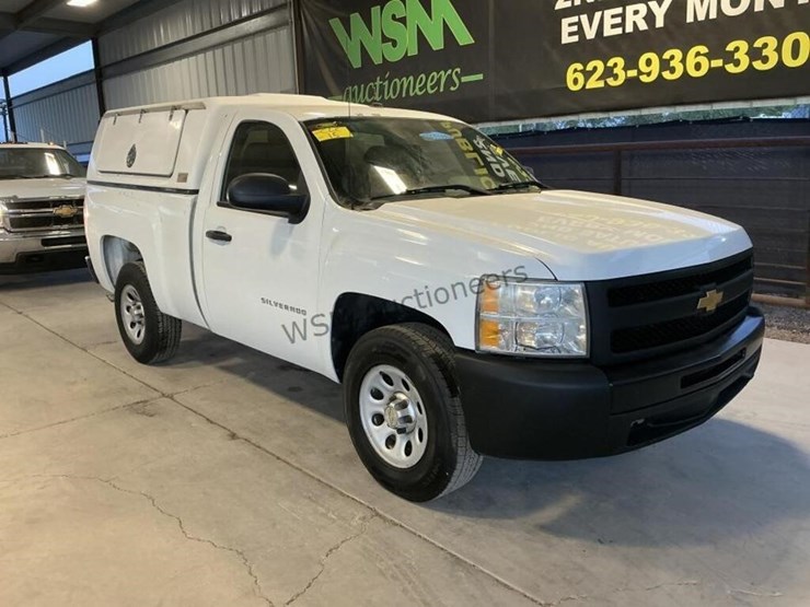 2012-chevrolet-silverado-1500-image-2