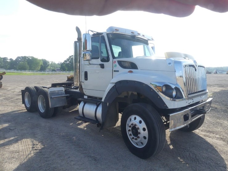 2013-international-workstar-7600-image-2