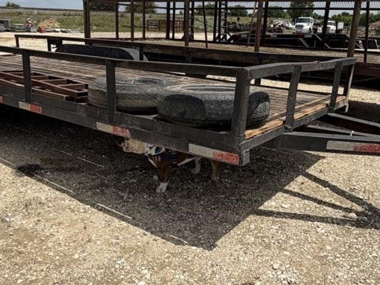 l2--18'-lowboy-trailer-image-3
