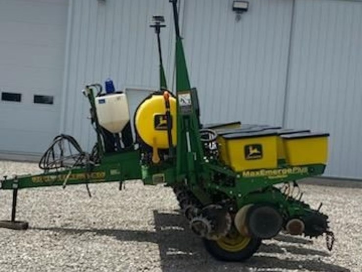 john-deere-1750-image-1