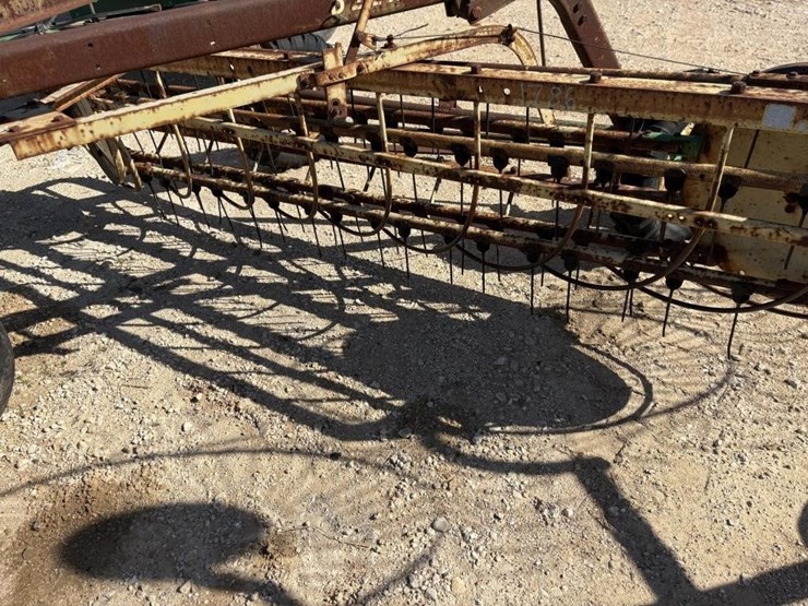 john-deere-670-image-6