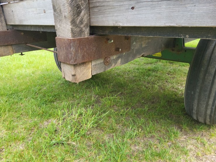 hay-wagon-w/john-deere-running-gear-image-25