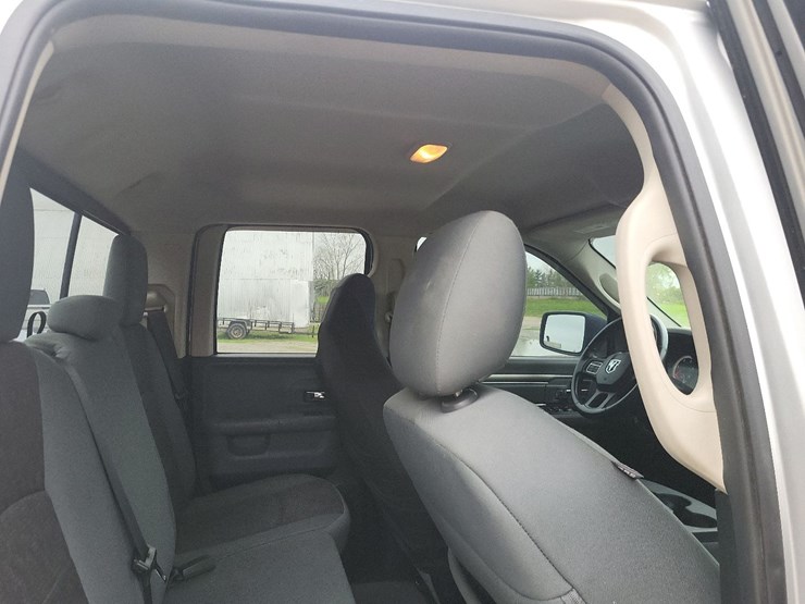 2014-dodge-1500-image-59