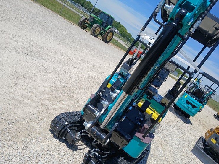 #l42-006-•-2026-cfg-kv15r-mini-excavator-image-26