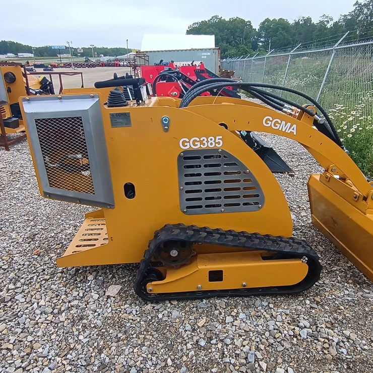 #24715 • 2025 GGMA GG385 Mini Skid Steer