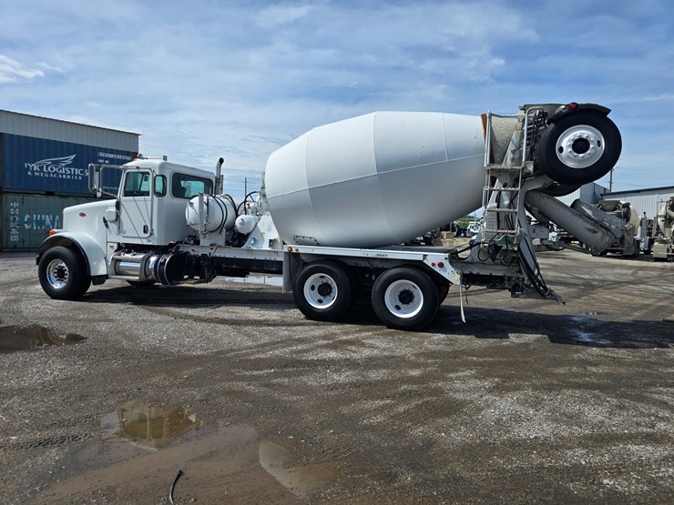 2014-peterbilt-365-image-12