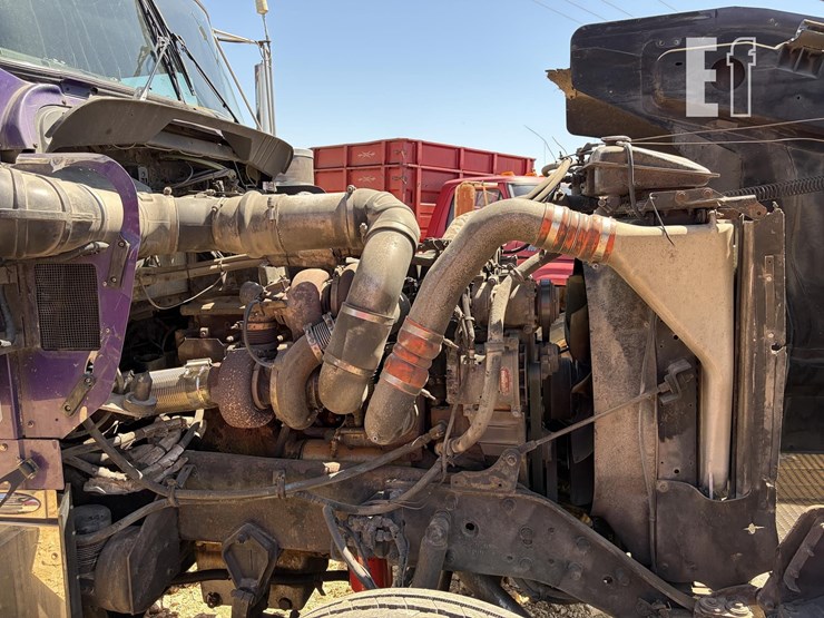 2005-kenworth-w900-image-7