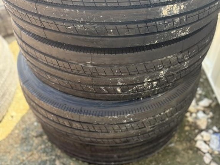 l3---(4)-235/80r16-trailfinder-14ply-image-3