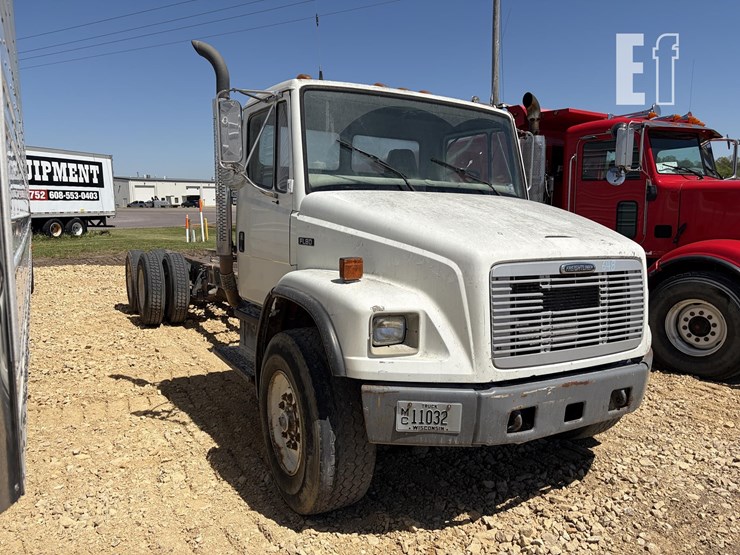 1995-freightliner-fl80-image-4