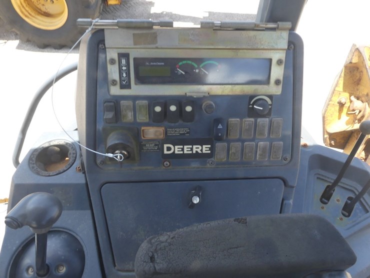 2013-deere-310k-image-16