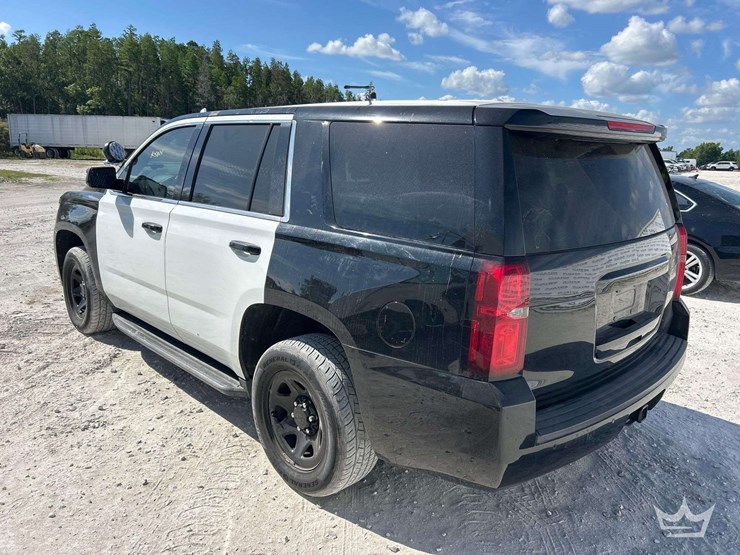 2019-chevrolet-tahoe-image-4