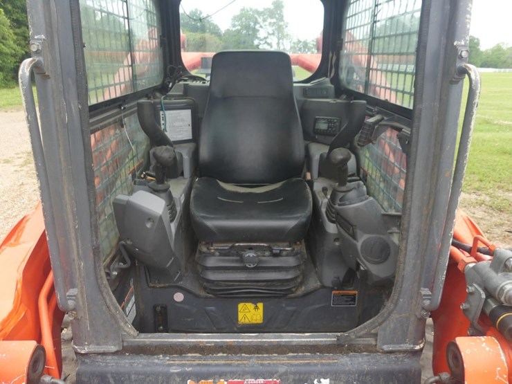 2023-kubota-svl97-2-image-9