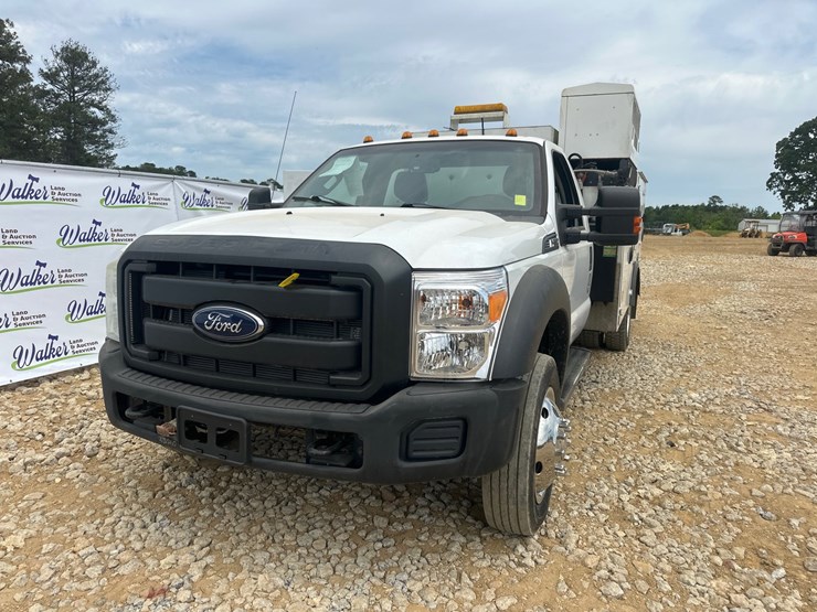 2015-ford-f550-image-3