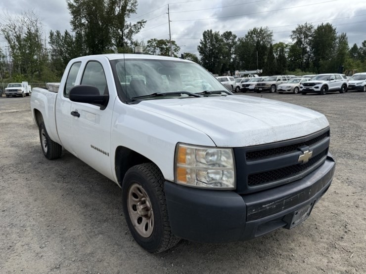 2008-chevrolet-silverado-1500-image-2