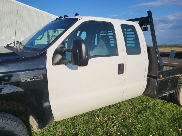 1999-ford-f350-image-15