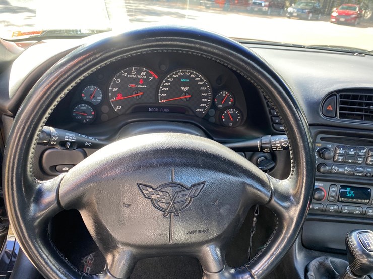 #150-•-2002-corvette-z06-frc-6-speed-(has-wi-title)-(schofield,-wi)-image-34