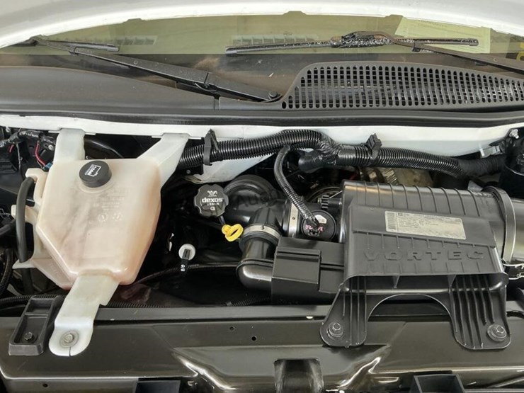2013-chevrolet-express-2500-image-11