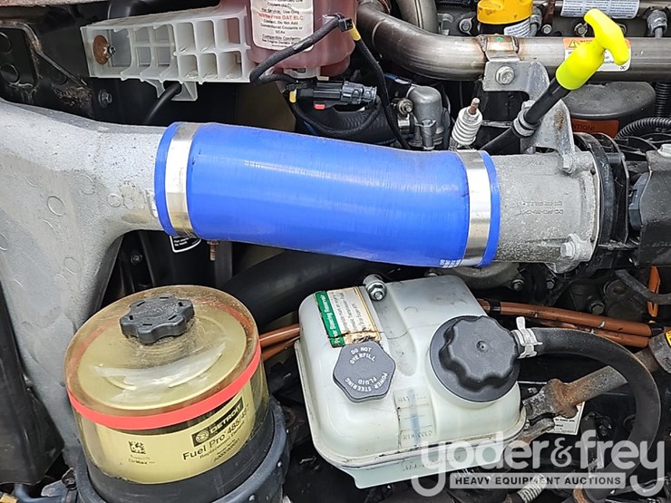 2022-freightliner-cascadia-116-image-40