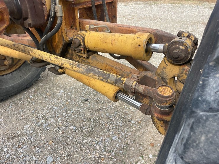caterpillar-12g-image-30