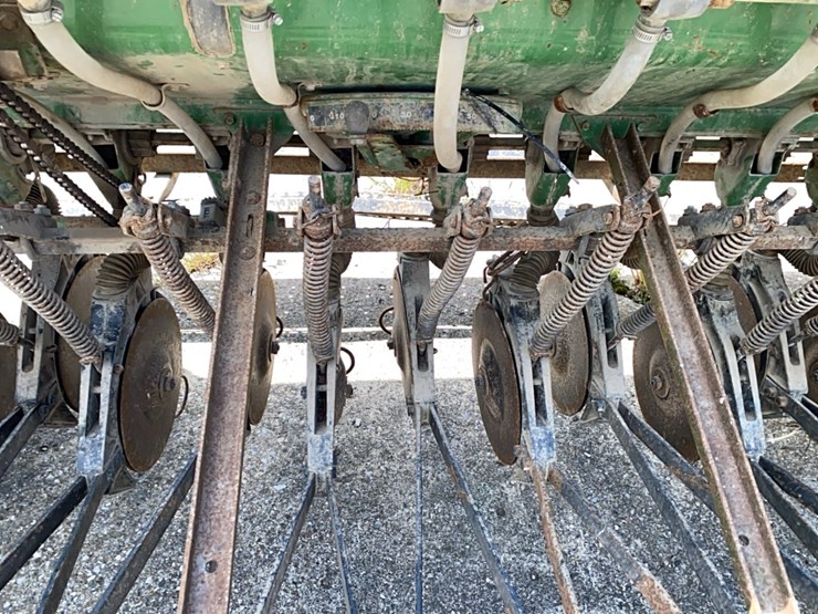 john-deere-8300-image-15