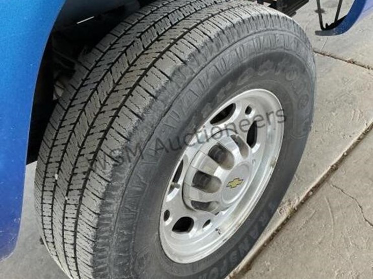 1999-chevrolet-2500-image-8