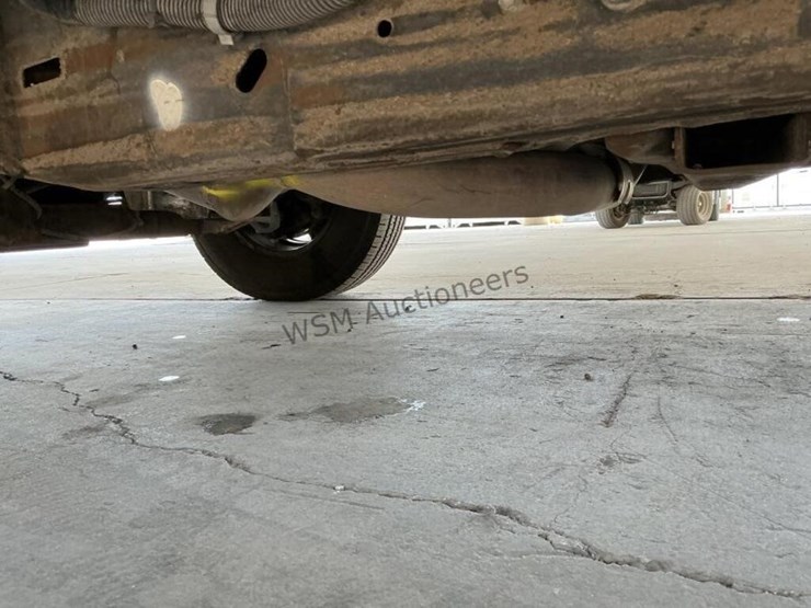 2015-chevrolet-express-2500-image-25