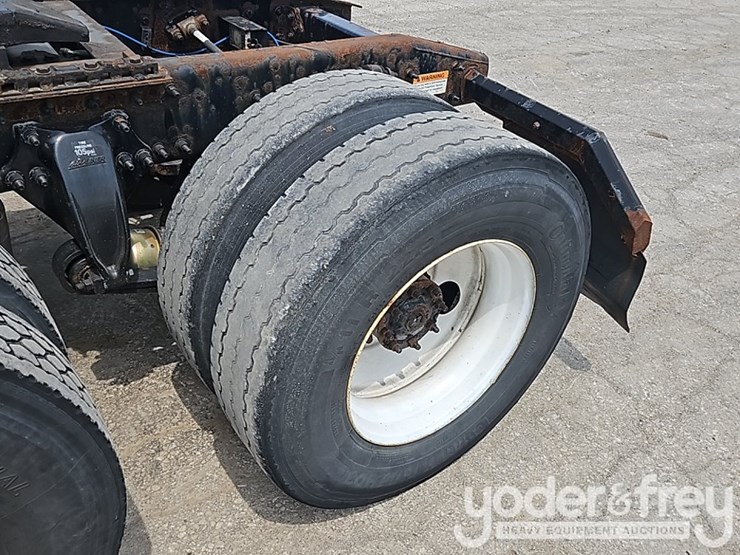 2017-freightliner-cascadia-125-image-10