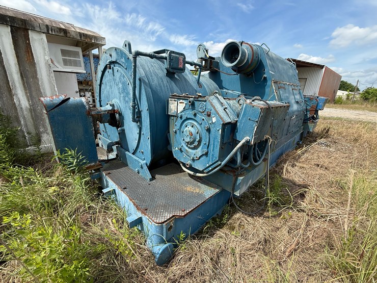 national-110-ue-drilling-drawworks-image-22