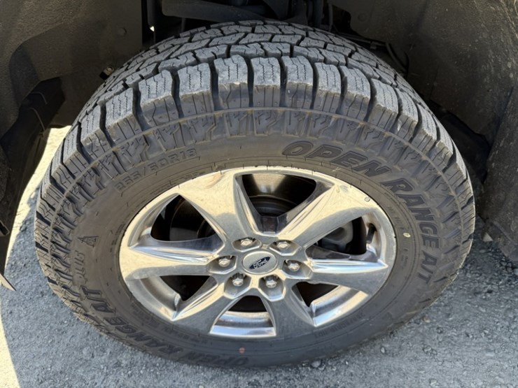 2018-ford-f150-xlt-image-16