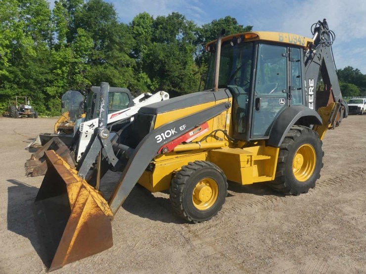2013-deere-310k-image-1