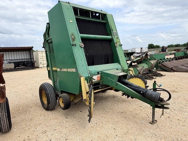 john-deere-435-image-1
