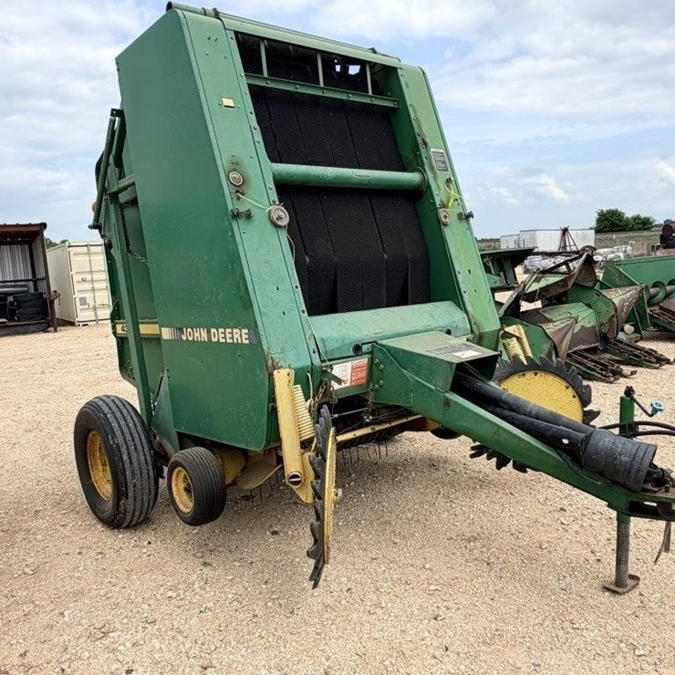 JOHN DEERE 435