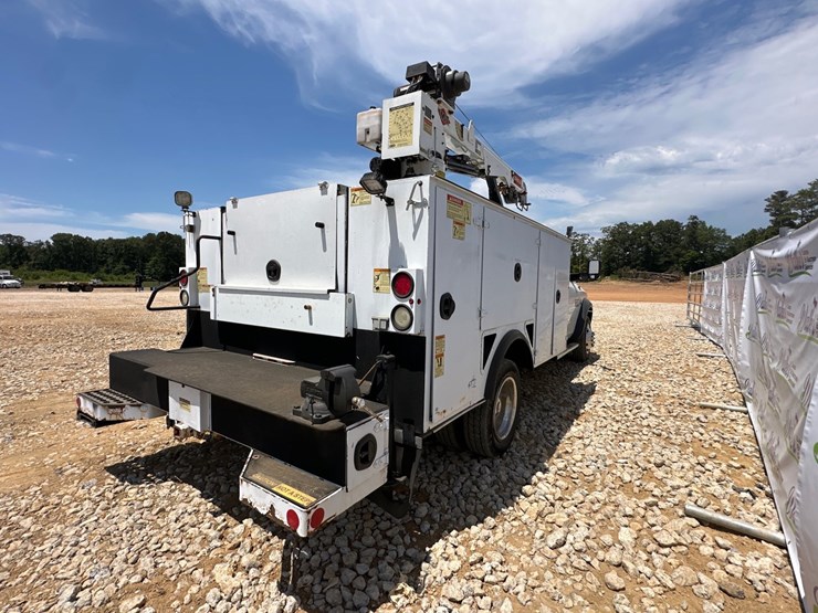 #20652-•-2017-ram-5500-service-truck-image-5