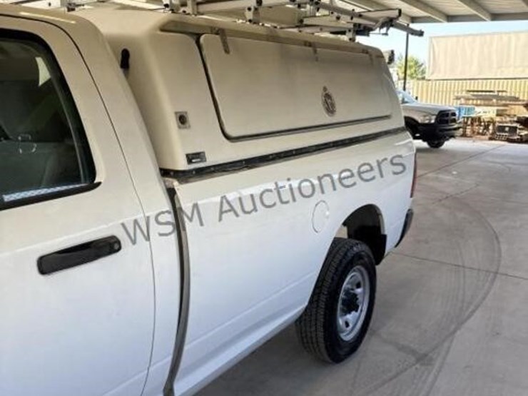2015-dodge-2500-image-5