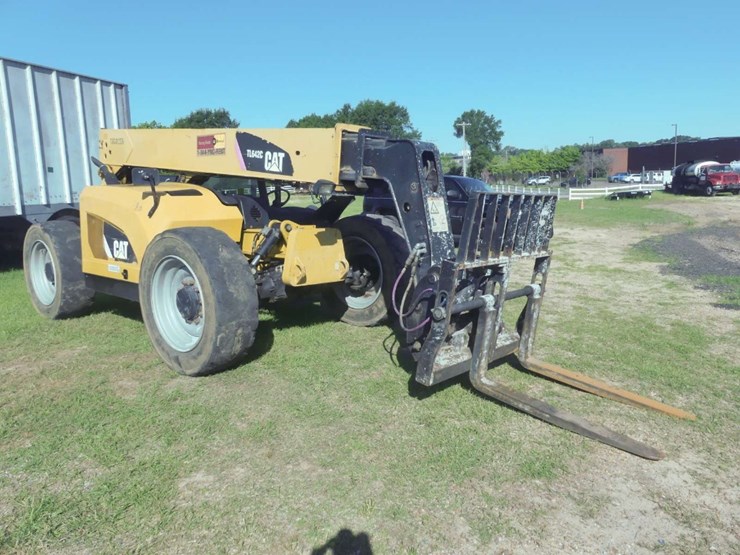 2015-caterpillar-tl642c-image-2