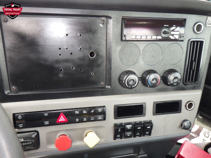 2019-freightliner-cascadia-116-image-15