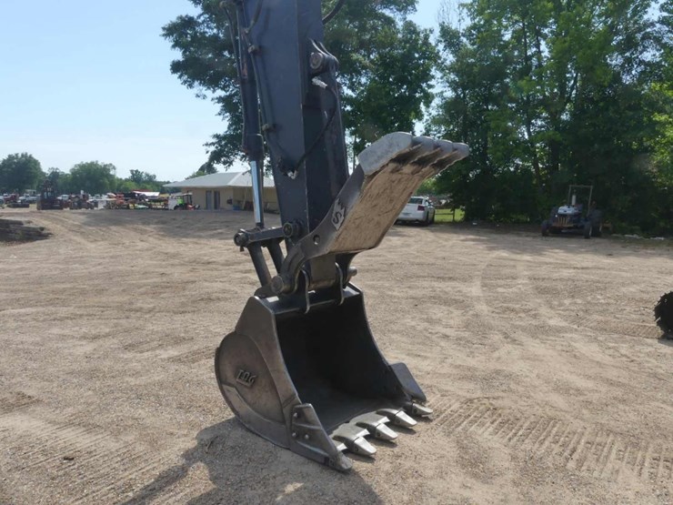 2014-deere-160g-lc-image-7