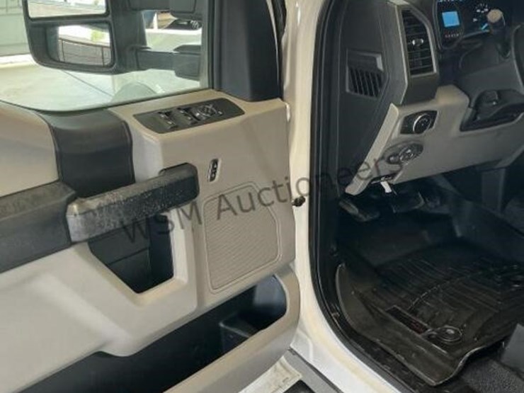 2019-ford-f550-image-25