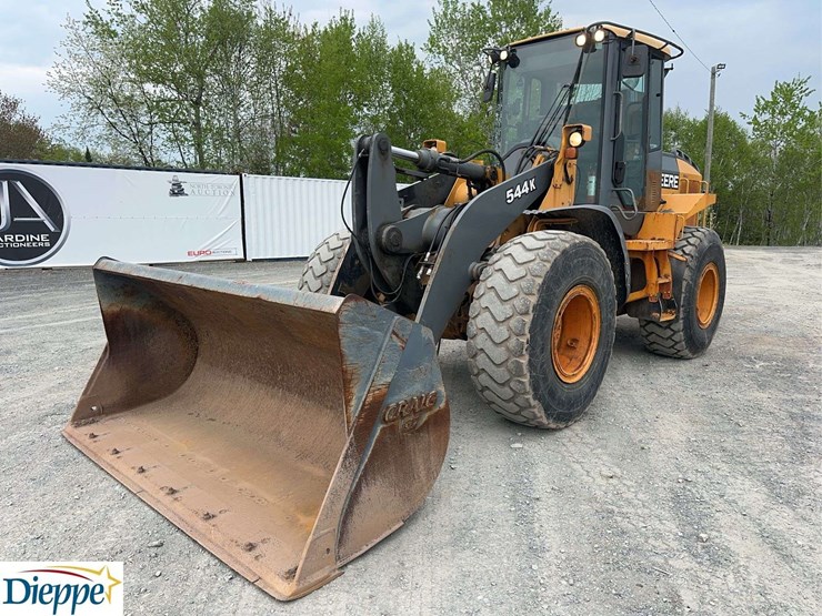 2011-deere-544k-image-1