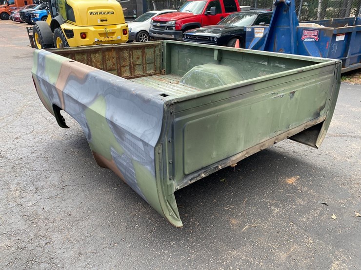 #144-•-1986-chevy-d30-8'-long-box-bed-image-3