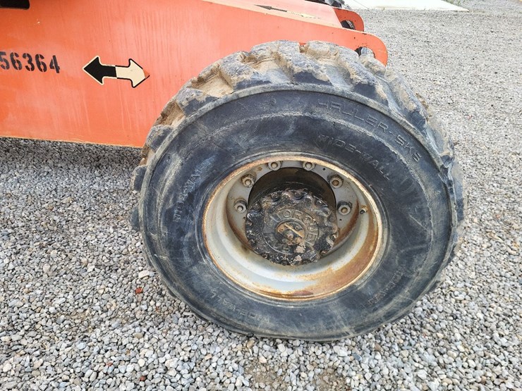 2000-jlg-600s-image-21