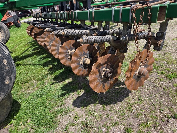 great-plains-solid-stand-1500-image-9