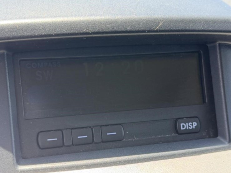 2005-mitsubishi-endeavor-image-14