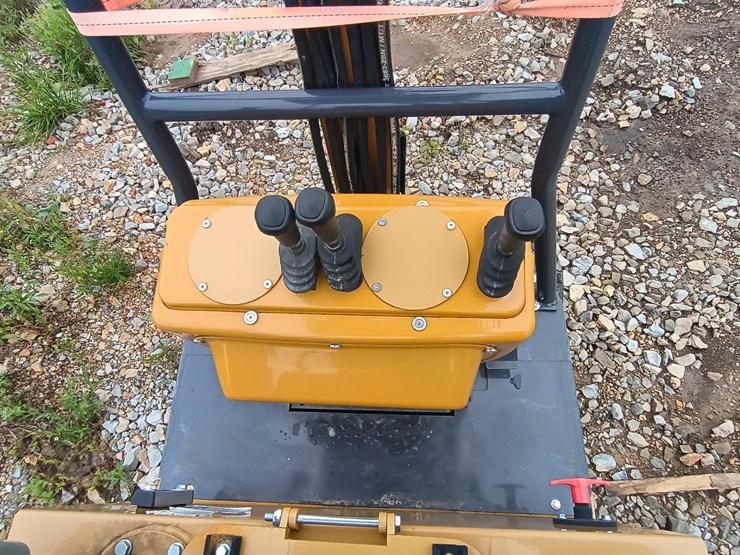 #24705-•-2025-agt-mx12rx-mini-escavator-image-7