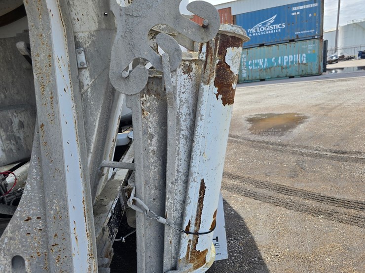 2014-peterbilt-365-image-118