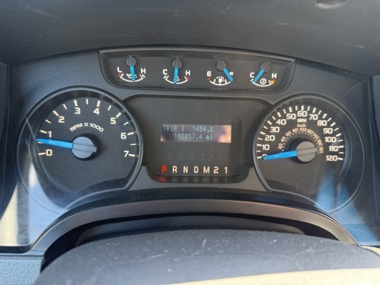 2014-ford-f150-image-30